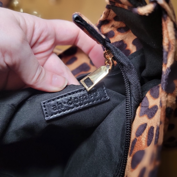 *New* Ah dorned leopard print bag set - Picture 8 of 8